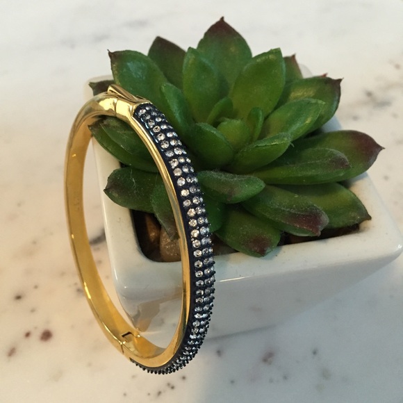 NWT Navy Blue & Gold Rounded Pavé Hinge Bracelet - Picture 2 of 6